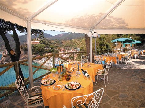 Hotel Porto Roca : Ristorante : Monterosso al mare ...