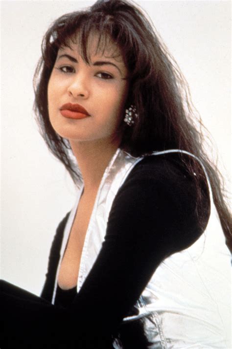 How Did Selena Quintanilla Die? | POPSUGAR Latina