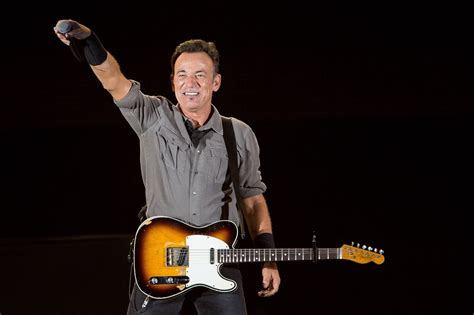 How rich is Bruce Springsteen?   Celebrity Net Worth 2016