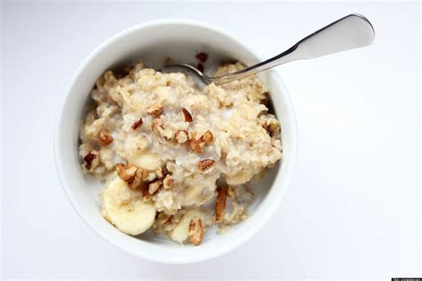 How To Cook Oatmeal On Your Stovetop  Rolled And Steel Cut ...