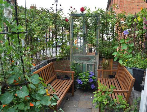 How to make the most of a small garden space