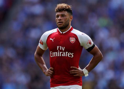 How Twitter reacted to Liverpool signing Alex Oxlade ...
