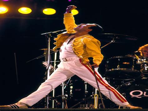 Hoy se cumple 21 años de la muerte de Freddie Mercury ...