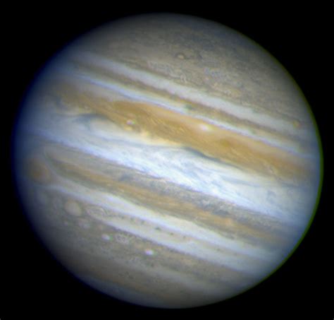 Hubble Provides Complete View of Jupiter s Auroras | ESA ...