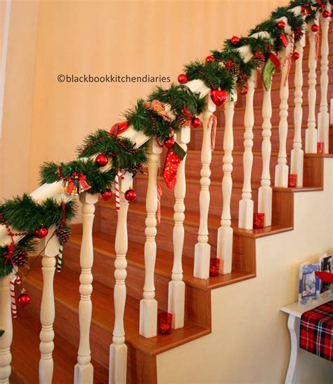 ideas para decorar escaleras en navidad 27 | Decoracion de ...