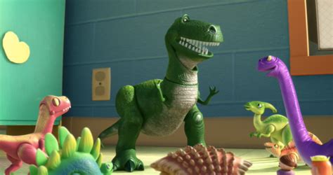 Image Gallery dinosaurs movie 2012