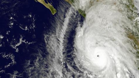 Imágen de satélite del huracán proporcionada por la NASA