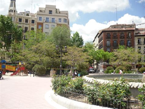 Imágenes del Jardín de la Plaza de Olavide   Ayuntamiento ...