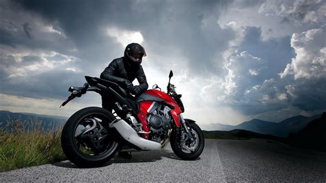 Imagenes Hilandy: Fondo de pantalla Motorista con moto