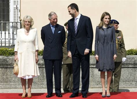 Inglés: El príncipe Carlos de Inglaterra y su mujer, la ...