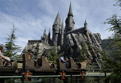 Inside the new Harry Potter theme park   totallycoolpix.com