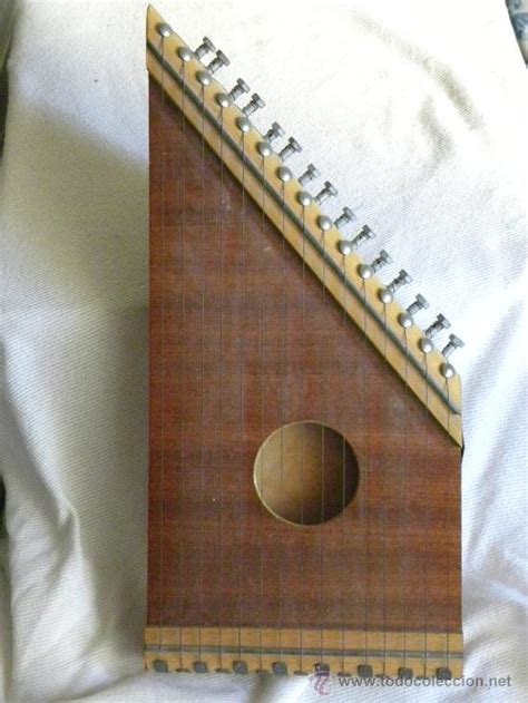 instrumento musical de cuerda con caja de mader   Comprar ...
