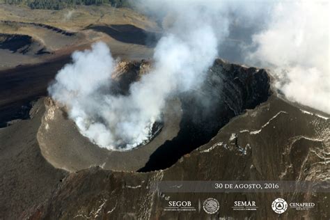 Intense Popocatepetl volcano eruption causes a 3 magnitude ...