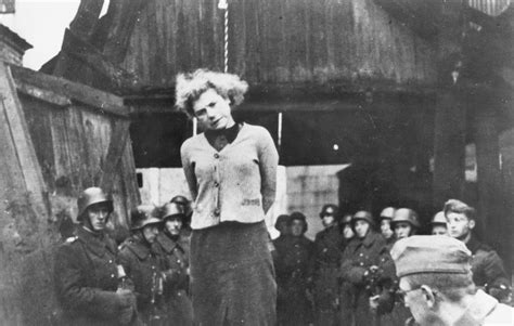 irma grese   Google Search | As mulheres criminosas Nazis ...