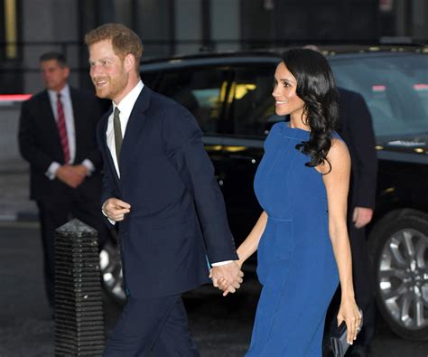 Is Meghan Markle Pregnant? This Dress Has Everyone ...