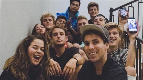 Jake Paul Team 10: A Guide To Who s In and Who s Out   J 14