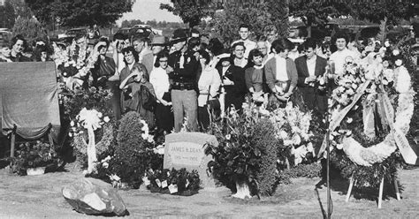 James Dean s funeral, 1955   Photos   The life and career ...