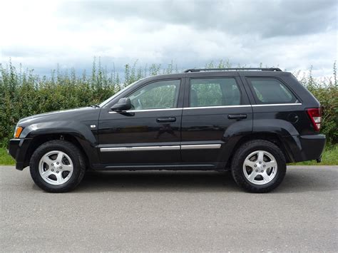 Jeep Grand Cherokee CRD Limited   Manufacturer