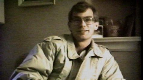 Jeffrey Dahmer   Mini Biography   Biography