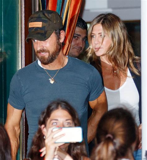 Jennifer Aniston and Justin Theroux have dinner in New ...