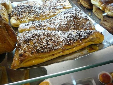 Jesuíta | Portuguese Desserts & Cakes | Pinterest ...