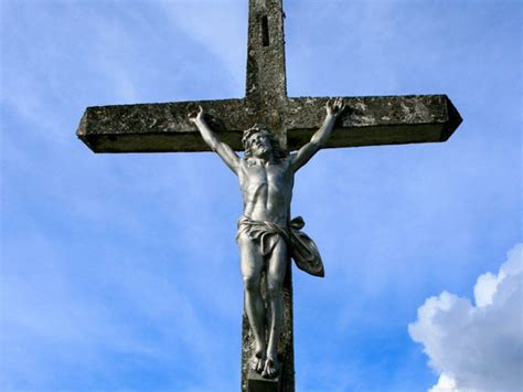 Jesus Christ Crucifixion Wallpaper – Set 15