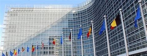 JEUX EN LIGNE : LA COMMISSION EUROPÉENNE OUVRE LE DÉBAT ...