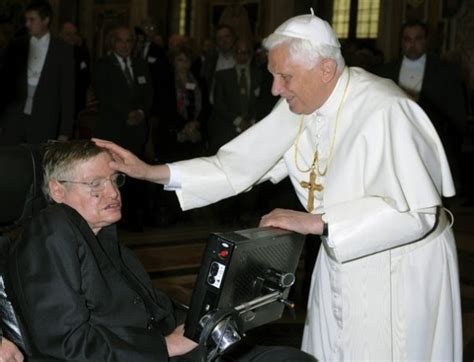 Jonathan Porta: El Papa Benedicto y Stephen Hawking
