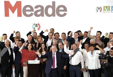 José Antonio Meade se registra como candidato a la Presidencia