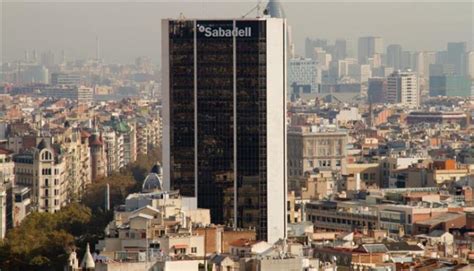 Josep Oliu inaugura las oficinas de Banco Sabadell en México