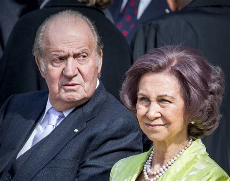 Juan Carlos plantó a Sofía y al rey sueco para irse a ...