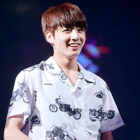 Jungkook Height Weight Body Measurements | Celebrity Stats