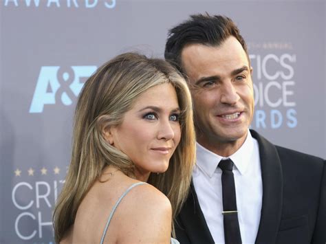 Justin Theroux praises  badass  wife Jennifer Aniston ...