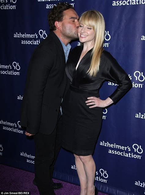 Kaley Cuoco hugs ex boyfriend Johnny Galecki at Alzheimer ...