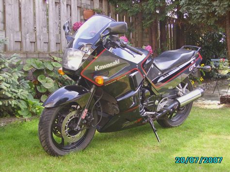 Kawasaki GPX750R Reviews — MotorcycleSurvey.com ...