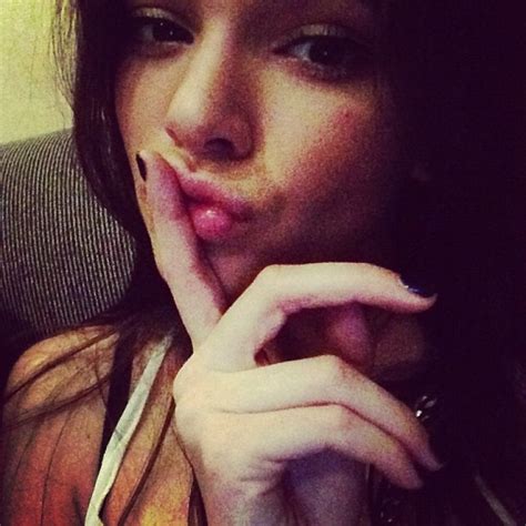 Kendall Jenner Twitter Instagram Personal Pics   Celebzz