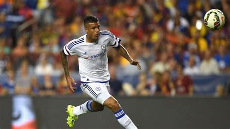 Kenedy signs | News | Official Site | Chelsea Football Club