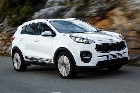Kia Sportage First Edition 2.0 CRDi  2016  review by CAR ...
