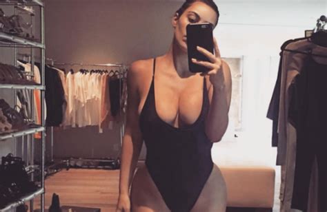 Kim Kardashian: su Instagram i 6 selfie più hot