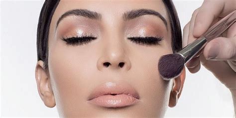 Kim Kardashian’s 2 hr Daily Makeup Routine | JNiice.com