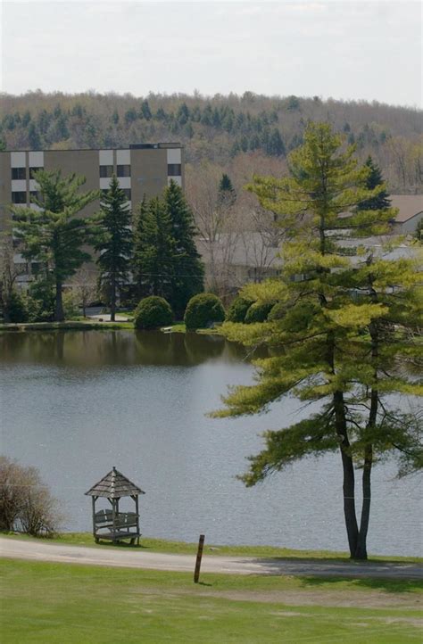 Kutsher s Resort in Catskills to be demolished   NY Daily News