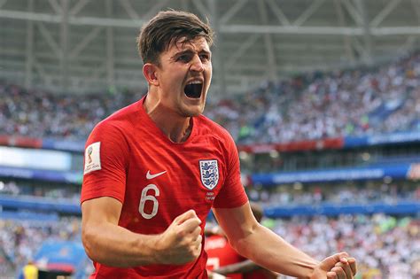 Kyle Walker Hilariously Trolls Picture Of Harry Maguire ...