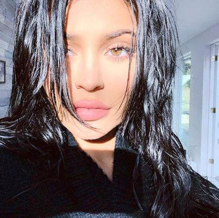 Kylie Jenner crops out baby bump in latest Instagram pics ...
