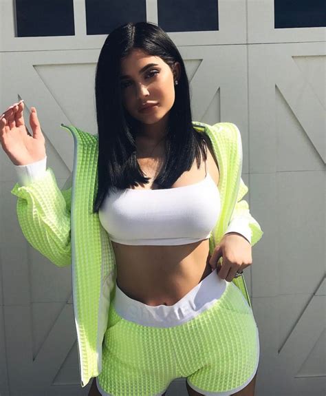 Kylie Jenner #KylieJenner Instagram Photos 14/03/2017
