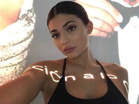 Kylie Jenner New Instagram Photos in 2017 | Damn Sexy