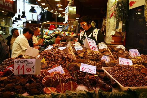 La Boqueria, le plus ancien marché couvert de Barcelone ...