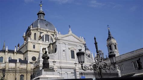 La Catedral de la Almudena: un templo eterno y real ...