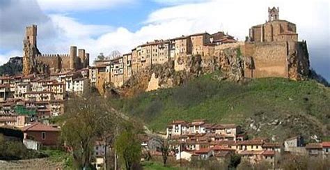 La ciudad más pequeña de España está en Burgos: Frías ...