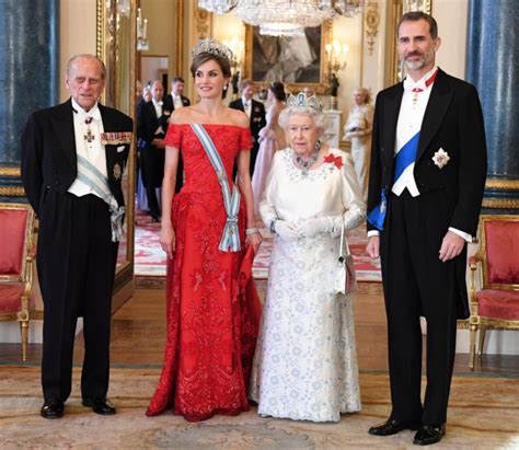 La fallida diplomacia de vestuario de la Reina Letizia ...