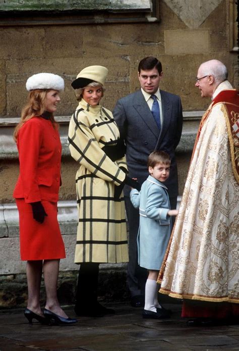 La Familia Real Británica. En la foto  abajo  el príncipe ...